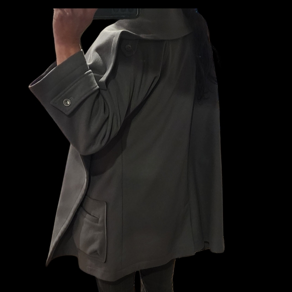 BILLTORNADE Chic Grey Coat - Picture 7 of 13